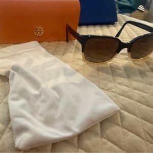 Tory Burch Gradient Black and Creme Sunglasses